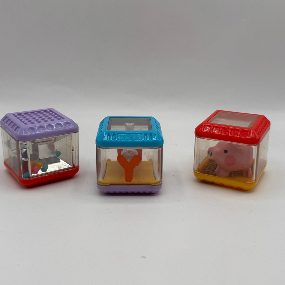 Fisher Price Peek-a-Blocks Baby Toddler 3pc YoYo Pig Sensory Rattle Blocks